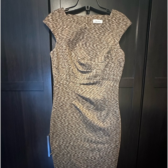 Calvin Klein dress, size 6, - Picture 4 of 4